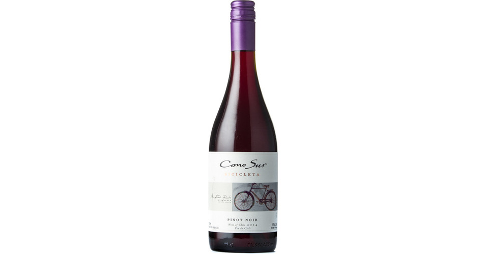 Cono sur sauvignon blanc. Bicicleta вино. Коно сур бисиклета пино нуар. Коно сур бисиклета гевюрцтраминер бел сух. Bicicleta вино.
