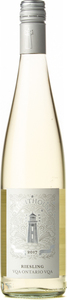 Pelee Island Winery Lighthouse Riesling 2017 Bottle